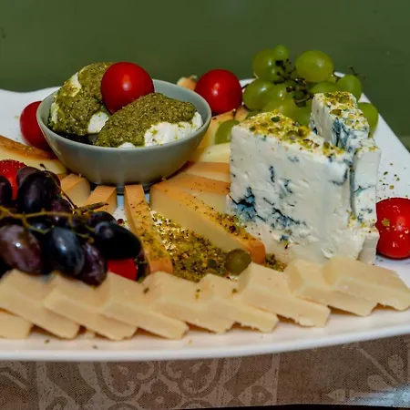 Hotel Neptun فندق 3*